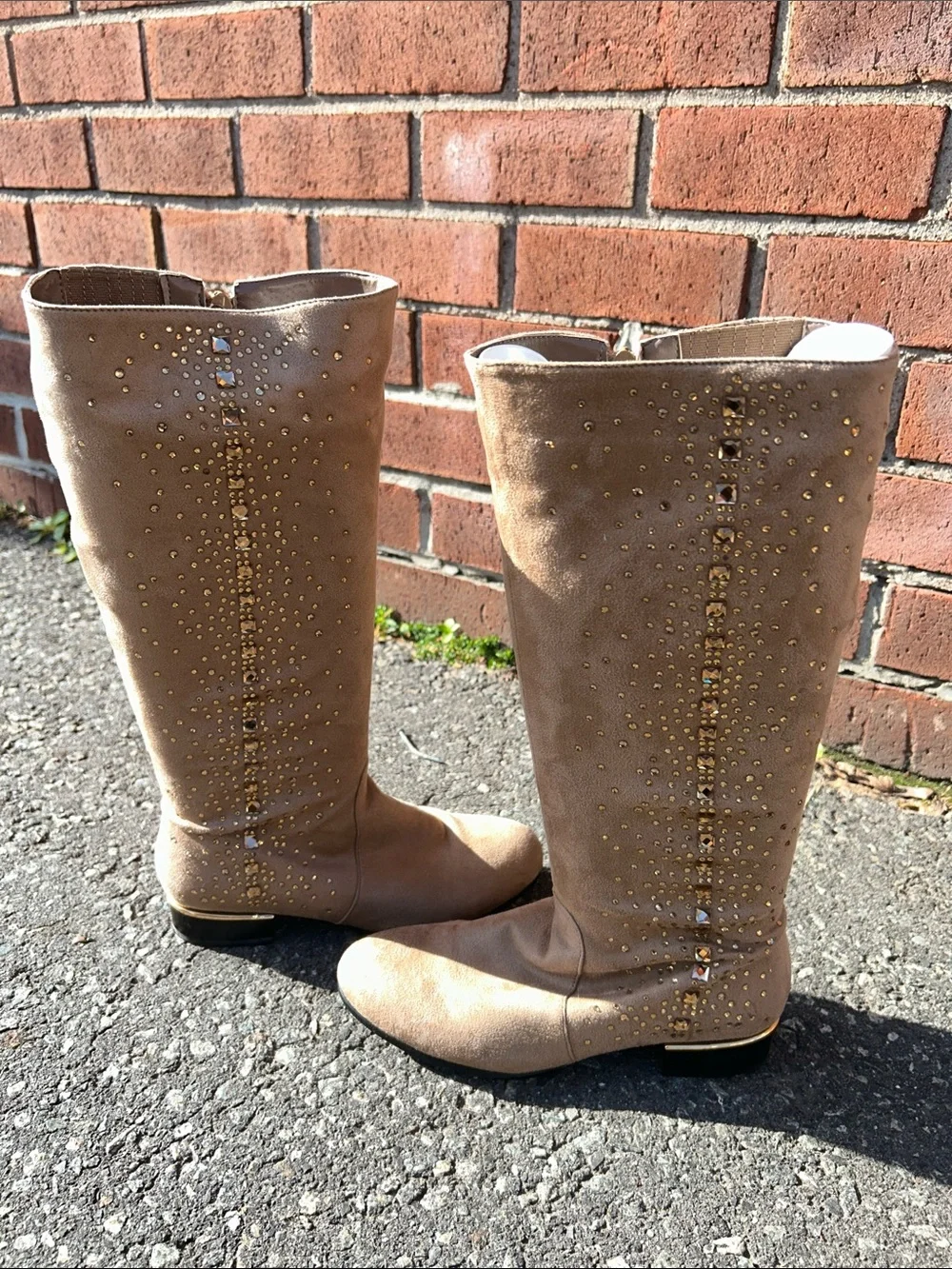Italina Suede Knee-High Boots with Gold Stud Detail - Tan Brand New size 8